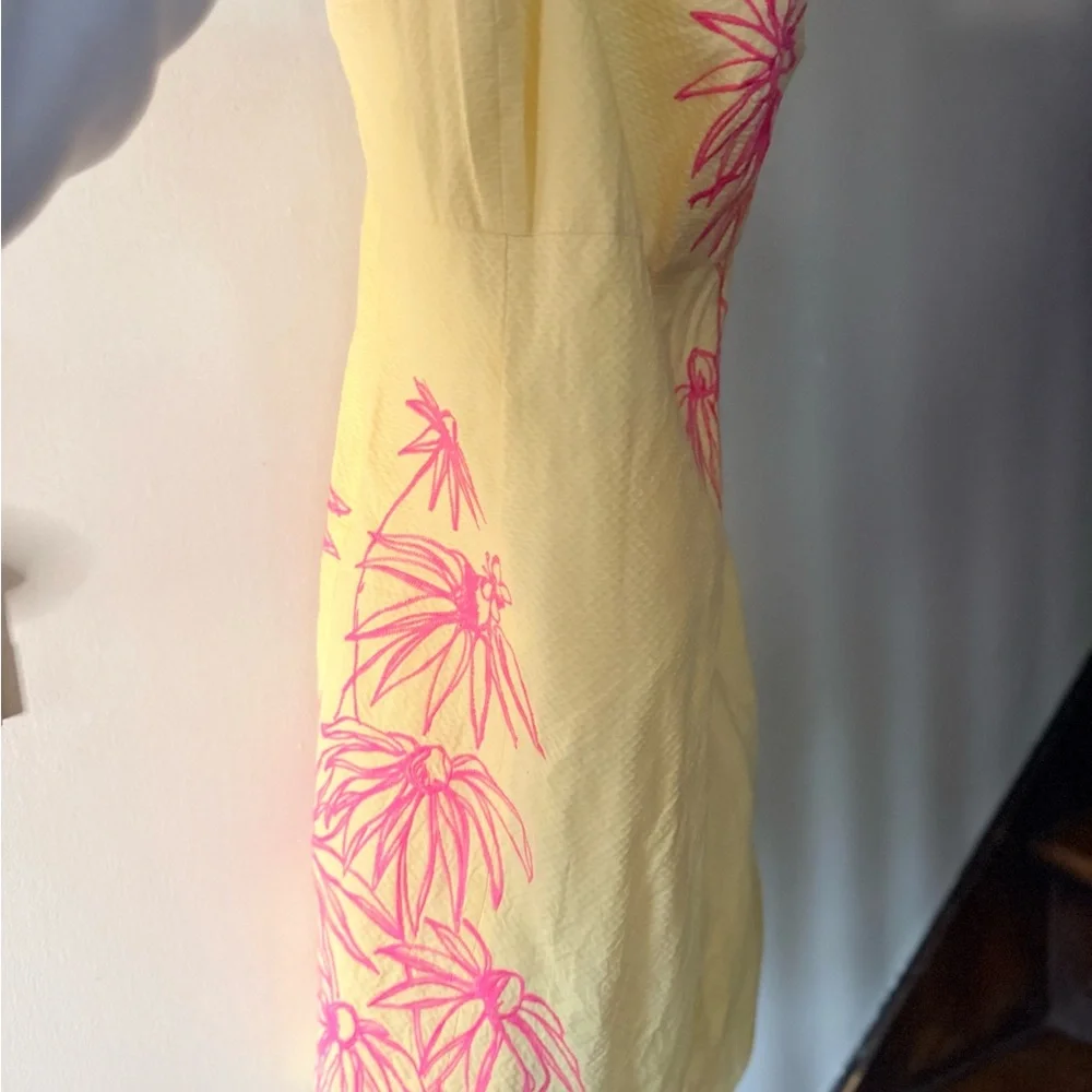 Lilly Pulitzer Strapless Yellow Dress with Pink Floral Design - Picture 7 of 10